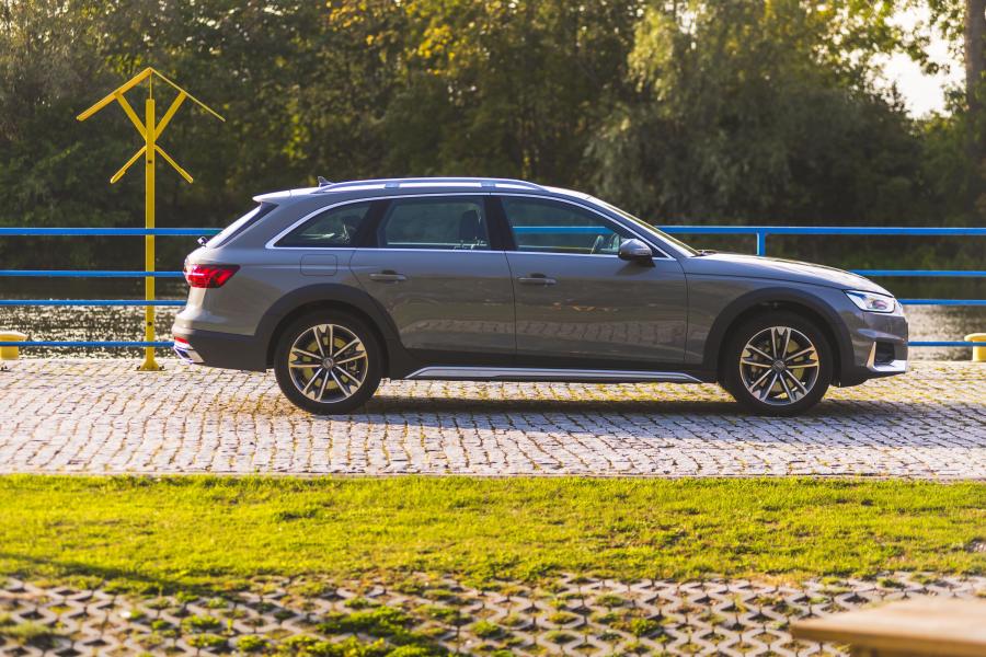  Audi A4 Allroad 40 TDI Quattro (B9) 2019 года  (WW) (фото 16 из 40)